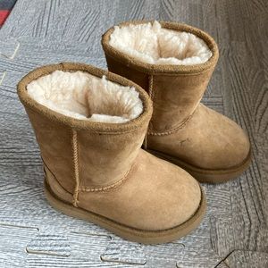 Toddler Uggs